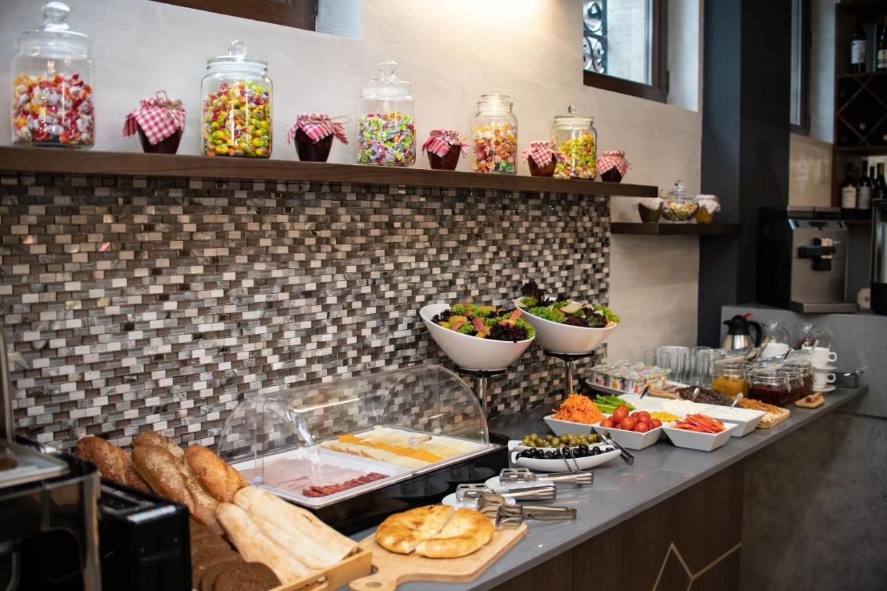 Отель Silver 39 Boutique Hotel & Terrace Тбилиси-36